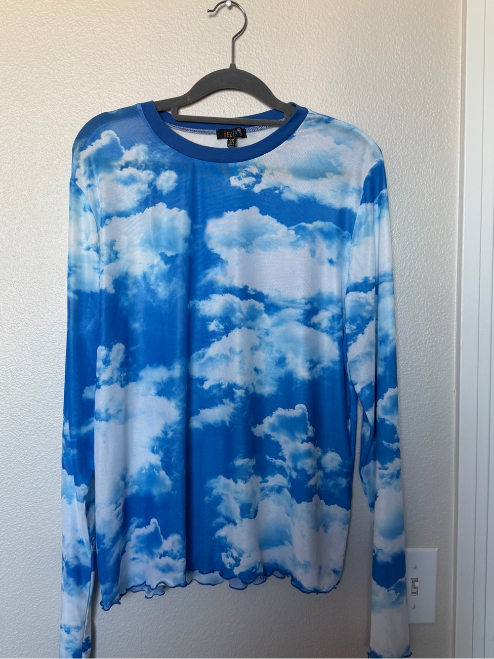 dELiA*s Women's Cloud Print Long Sleeve Top in Blue and White